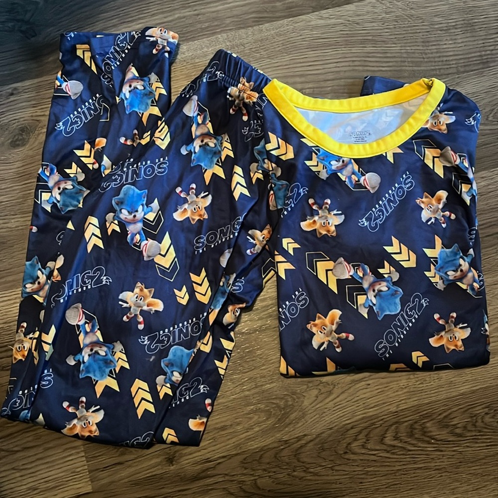 Cuddl DudsSonic the Hedgehog Boys' Warm Underwear/Pajama Set